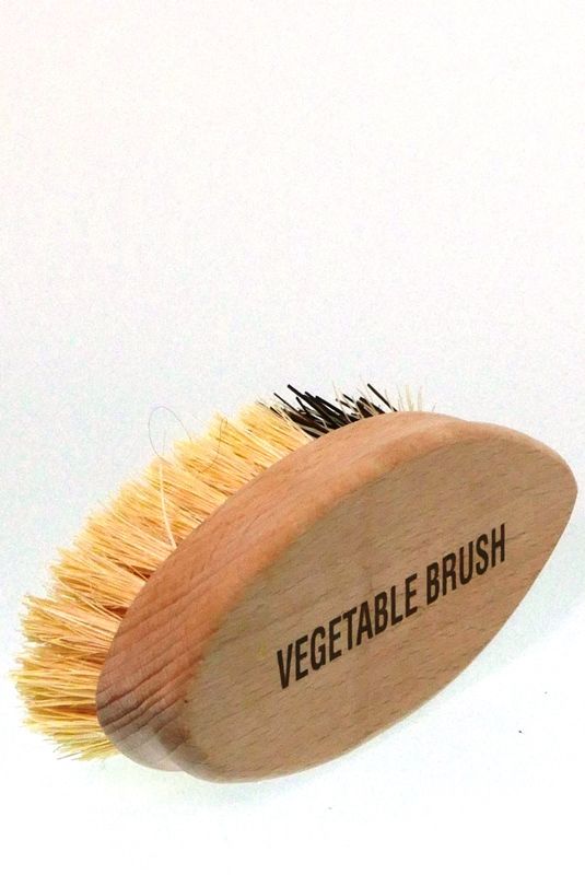 Dřevěný kartáč na zeleninu